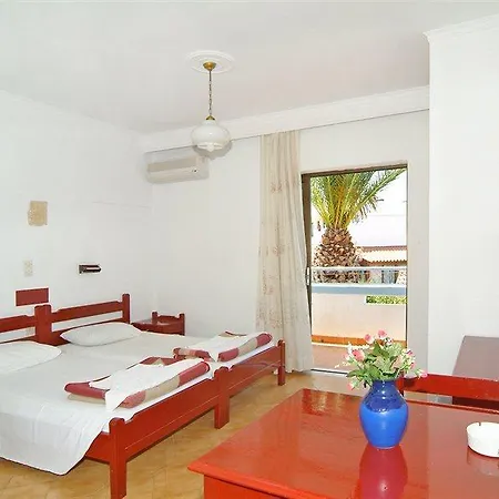 Yiannis Apartamento *